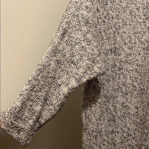 Denver Hayes | Knit Long-sleeve - Picture 5 of 8